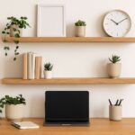 Prateleiras decorativas: como usar no escritório ou home office
