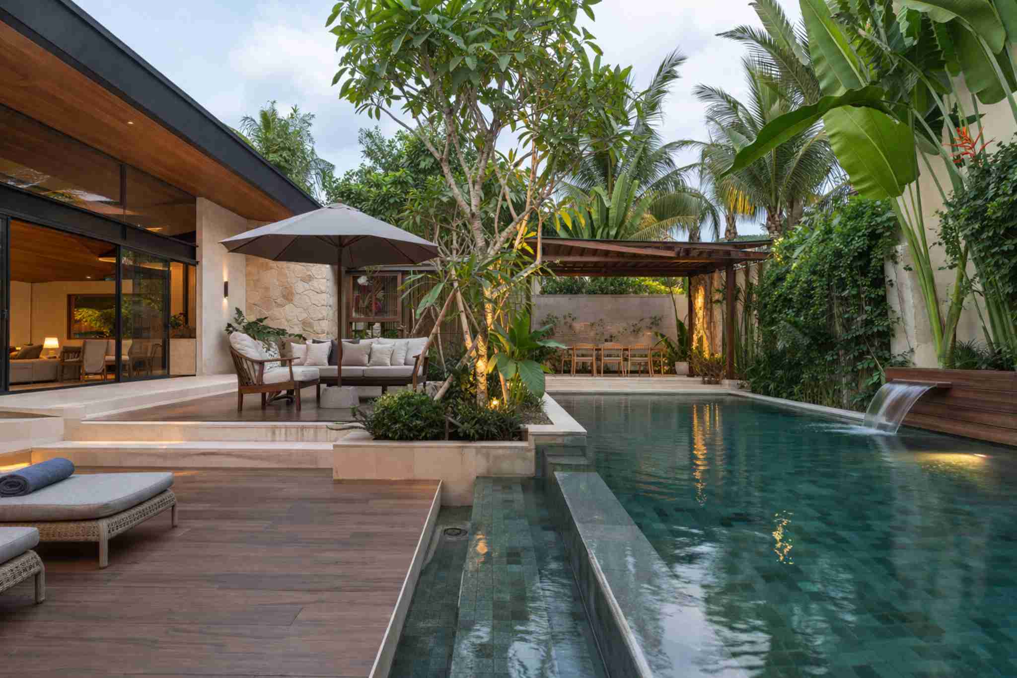 Área externa com estilo “resort”