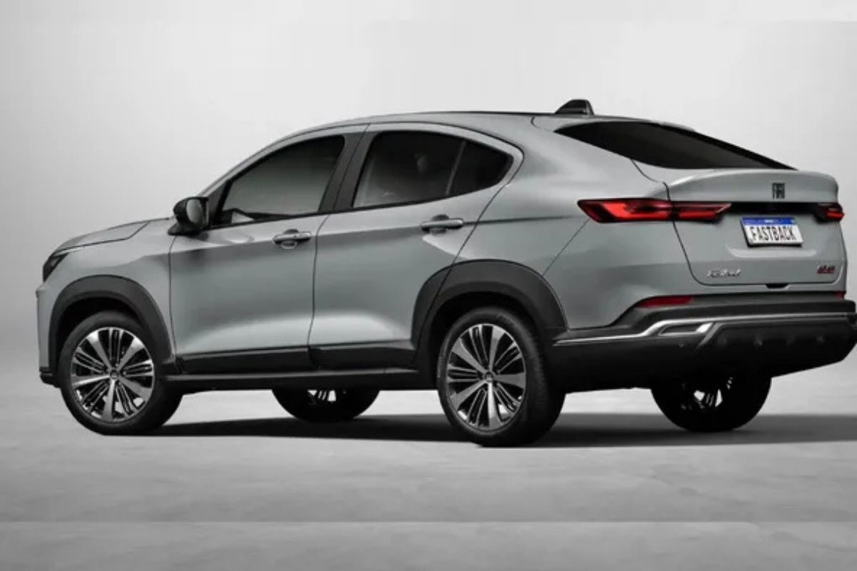 Fiat Fastback Audace T200 - Foto: divulgação