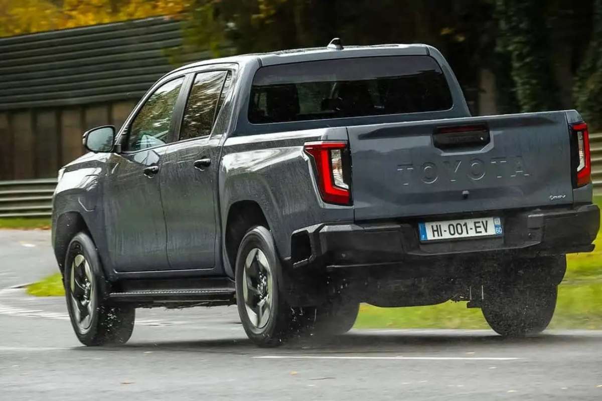 Toyota Hilux - Fonte: Toyota